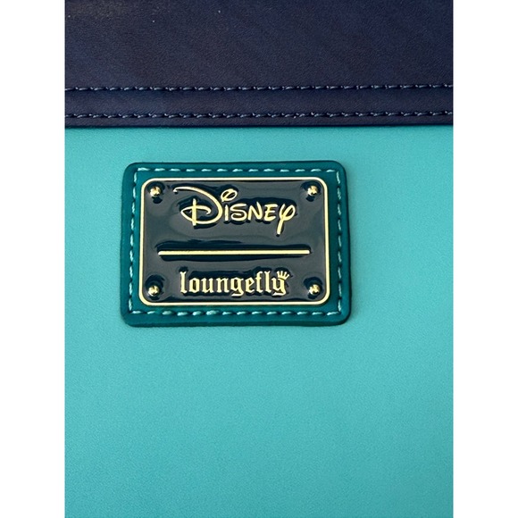 Disney Loungefly Pocahontas Crossbody Just Around The River Bend NWT - Picture 7 of 10